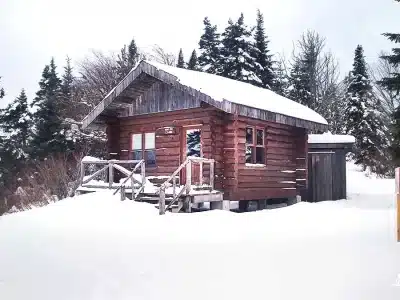 Abri de la Paroi de l’aube